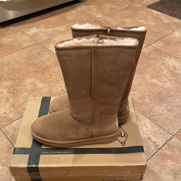 AUS WOOLI Australia Tall tan boots size 9 - Picture 3 of 11